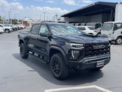 New 2026 GMC Canyon Elevation w/ Convenience Package RWD image 3