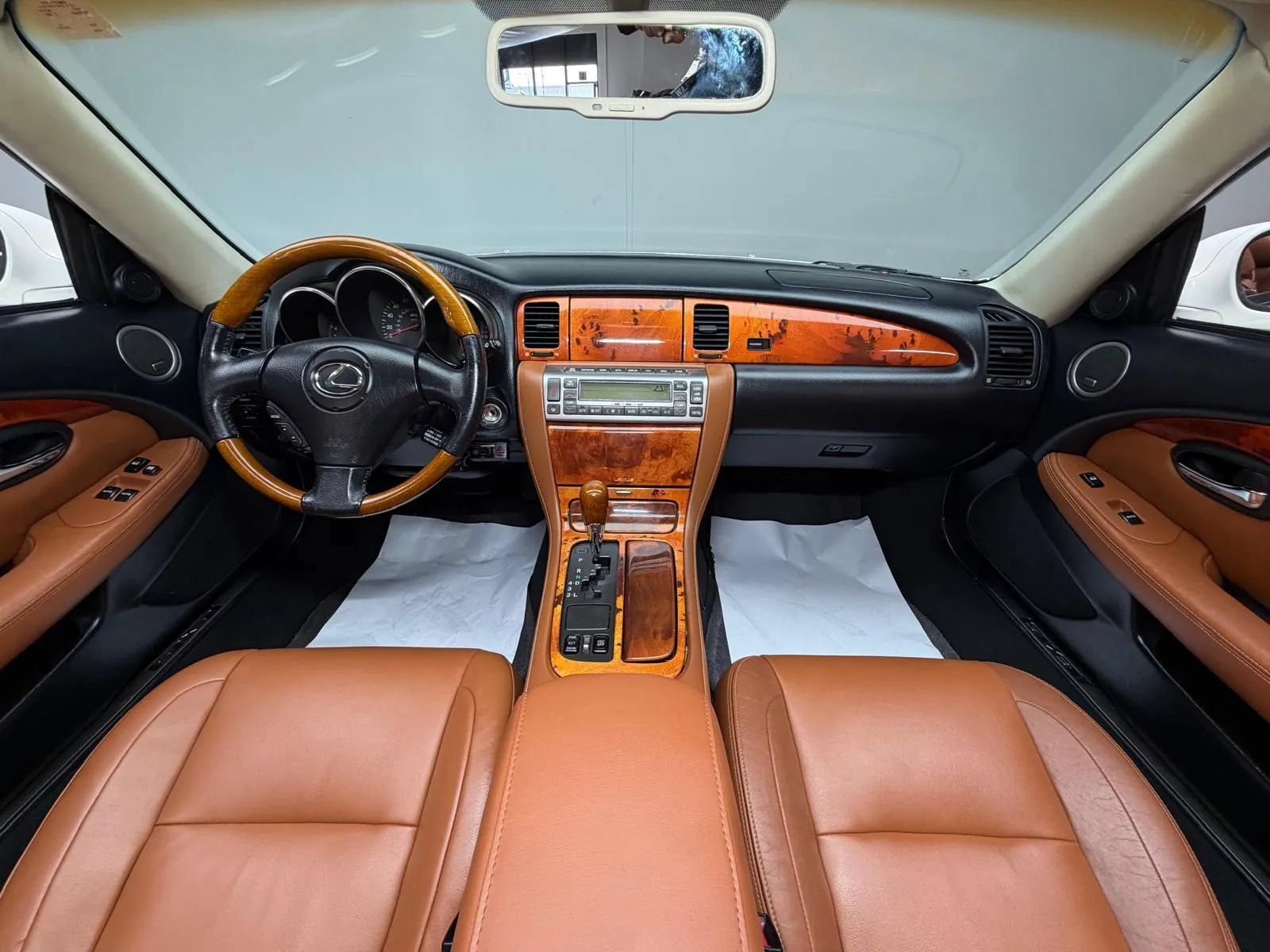 Used 2003 Lexus SC 430 Convertible RWD image 17