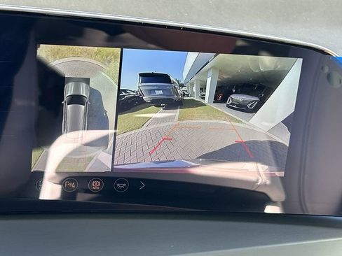 New 2026 Cadillac Vistiq Luxury image 24