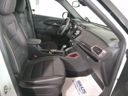 Used 2023 Chevrolet TrailBlazer RS w/ Sun and Liftgate Package image 30