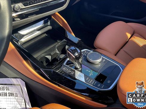 Used 2024 BMW X4 xDrive30i w/ Premium Package image 17