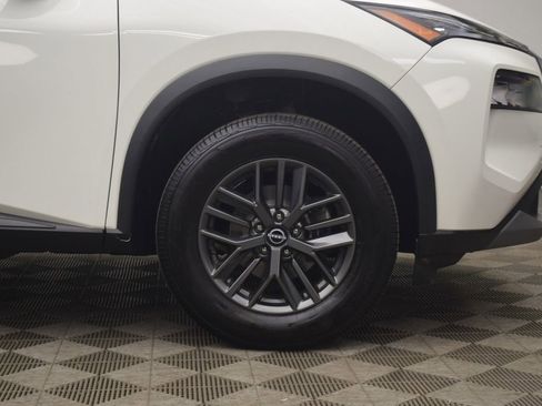 Used 2022 Nissan Rogue S image 30