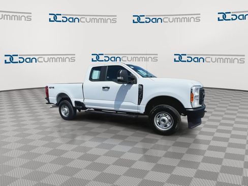 Used 2023 Ford F350 XL AWD/4WD image 2