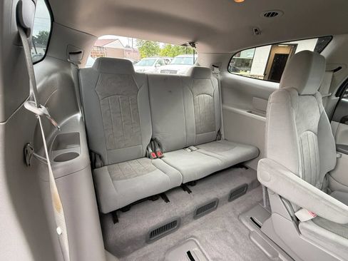 Used 2016 Buick Enclave Convenience FWD image 16