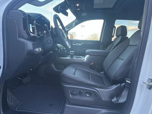 New 2026 GMC Sierra 1500 SLT w/ SLT Premium Plus Package image 31
