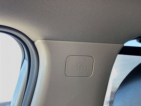 Certified 2022 Nissan Rogue SV w/ SV Premium Package image 29