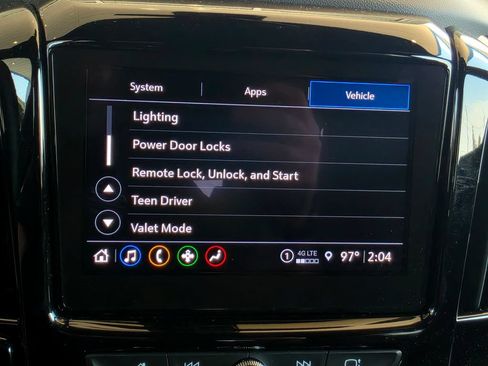 Used 2023 Chevrolet Traverse LT FWD image 53