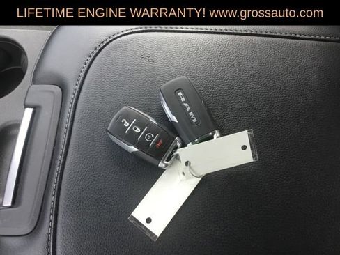 Used 2026 RAM 2500 Big Horn AWD/4WD image 32