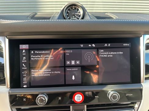 Used 2026 Porsche Macan S image 32