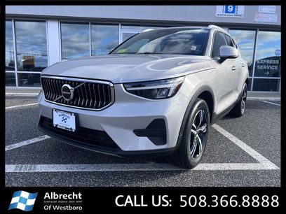 Used 2024 Volvo XC40 B5 Core