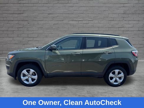 Used 2020 Jeep Compass Latitude w/ Cold Weather Group AWD/4WD image 2
