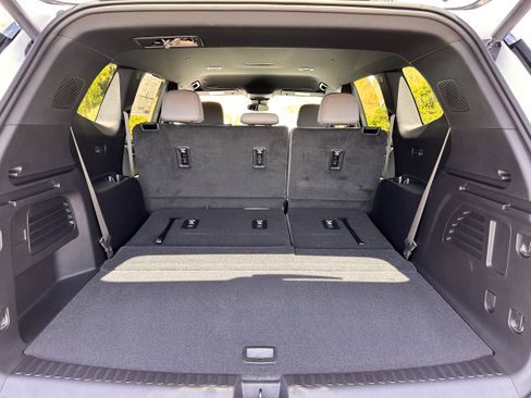 New 2025 GMC Acadia Elevation image 6