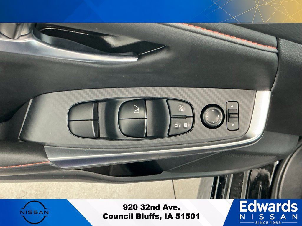 Used 2025 Nissan Sentra SR FWD image 18