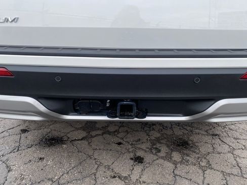 Used 2025 Ford Explorer Platinum w/ LUX Leather Package image 4