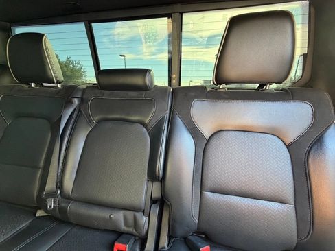 Used 2020 RAM 1500 Laramie AWD/4WD image 6