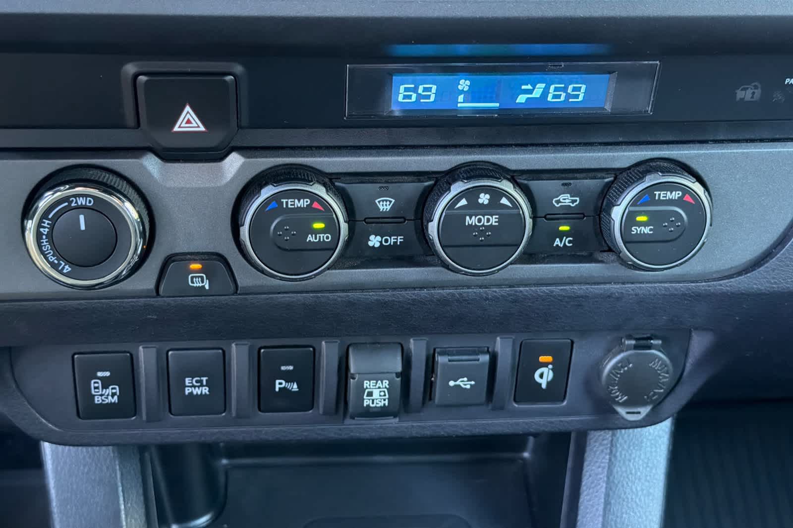 Used 2021 Toyota Tacoma TRD Sport w/ Advanced Technology Package AWD/4WD image 22