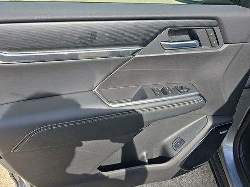 New 2026 GMC Acadia Elevation w/ Elevation Premium Package FWD image 19