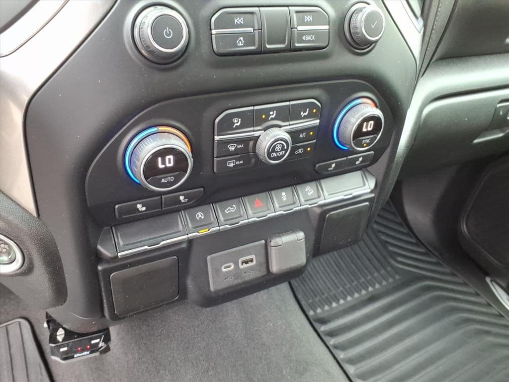 Used 2020 Chevrolet Silverado 1500 LT w/ All-Star Edition AWD/4WD image 34