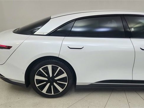 Used 2024 Lucid Air Touring image 7