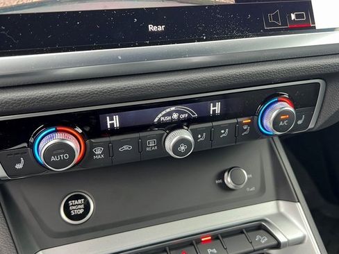 New 2025 Audi Q3 2.0T Premium image 23