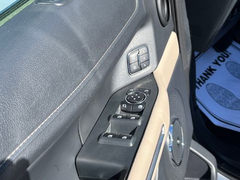 Used 2024 Ford Expedition Limited image 13