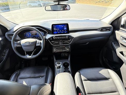 Used 2021 Ford Escape SEL w/ Technology Package image 10