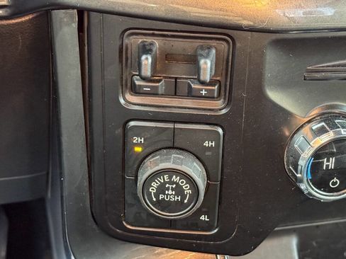 Used 2021 Ford F150 XLT w/ Equipment Group 302A High image 29