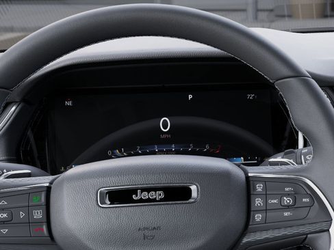 New 2025 Jeep Grand Cherokee Altitude AWD/4WD image 17