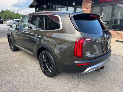 Used 2020 Kia Telluride SX w/ SX Prestige Package image 2