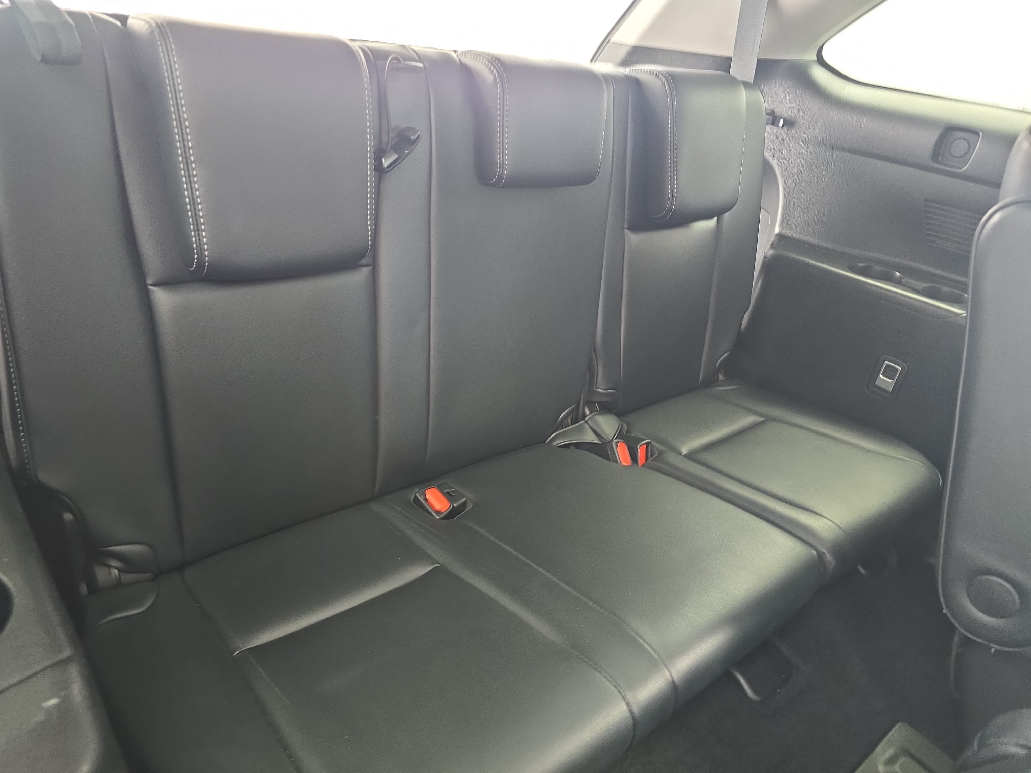 Used 2017 Toyota Highlander SE AWD/4WD image 12