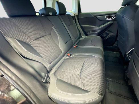 Used 2022 Subaru Forester Premium image 15