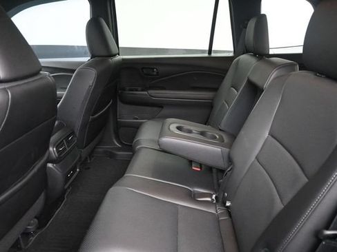 Used 2025 Honda Passport EX-L image 19