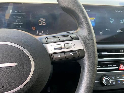 Certified 2026 Hyundai Santa Cruz SE image 25