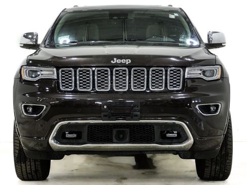 Used 2017 Jeep Grand Cherokee Overland w/ Jeep Active Safety Group image 2