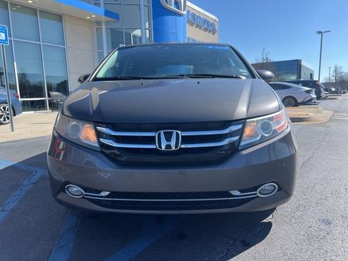 Used 2016 Honda Odyssey Touring Elite image 3