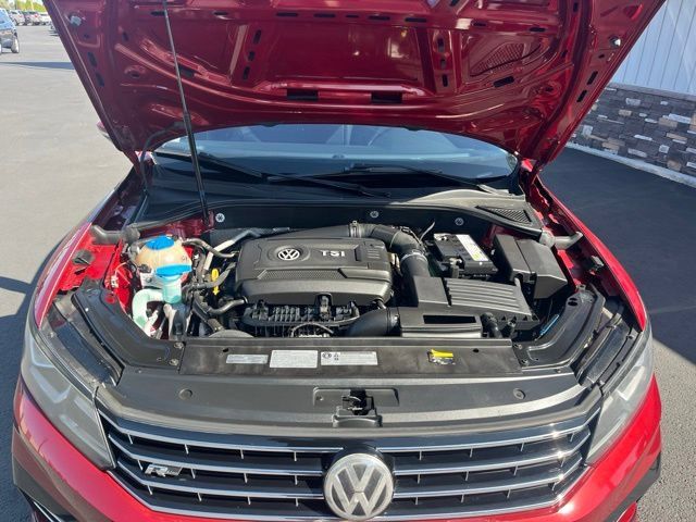 Used 2017 Volkswagen Passat 1.8T R-Line FWD image 25