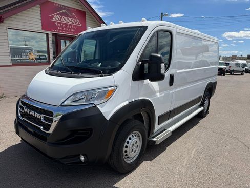 Used 2025 RAM ProMaster 2500 w/ U-Haul Equipment Group image 4