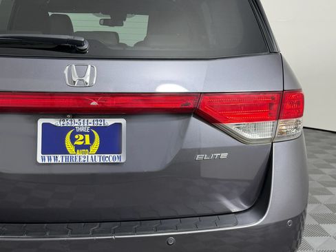 Used 2016 Honda Odyssey Touring image 11