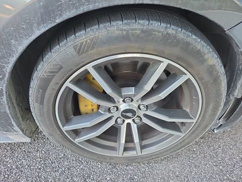 Used 2016 Ford Mustang GT RWD image 13