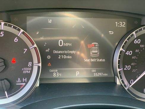 Used 2023 Toyota Highlander XLE FWD image 32