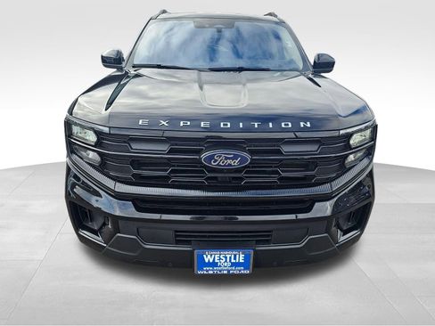 Used 2025 Ford Expedition Max Active AWD/4WD image 10