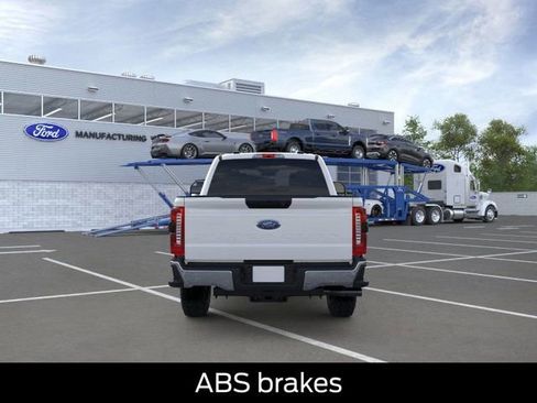 New 2026 Ford F250 XLT image 5
