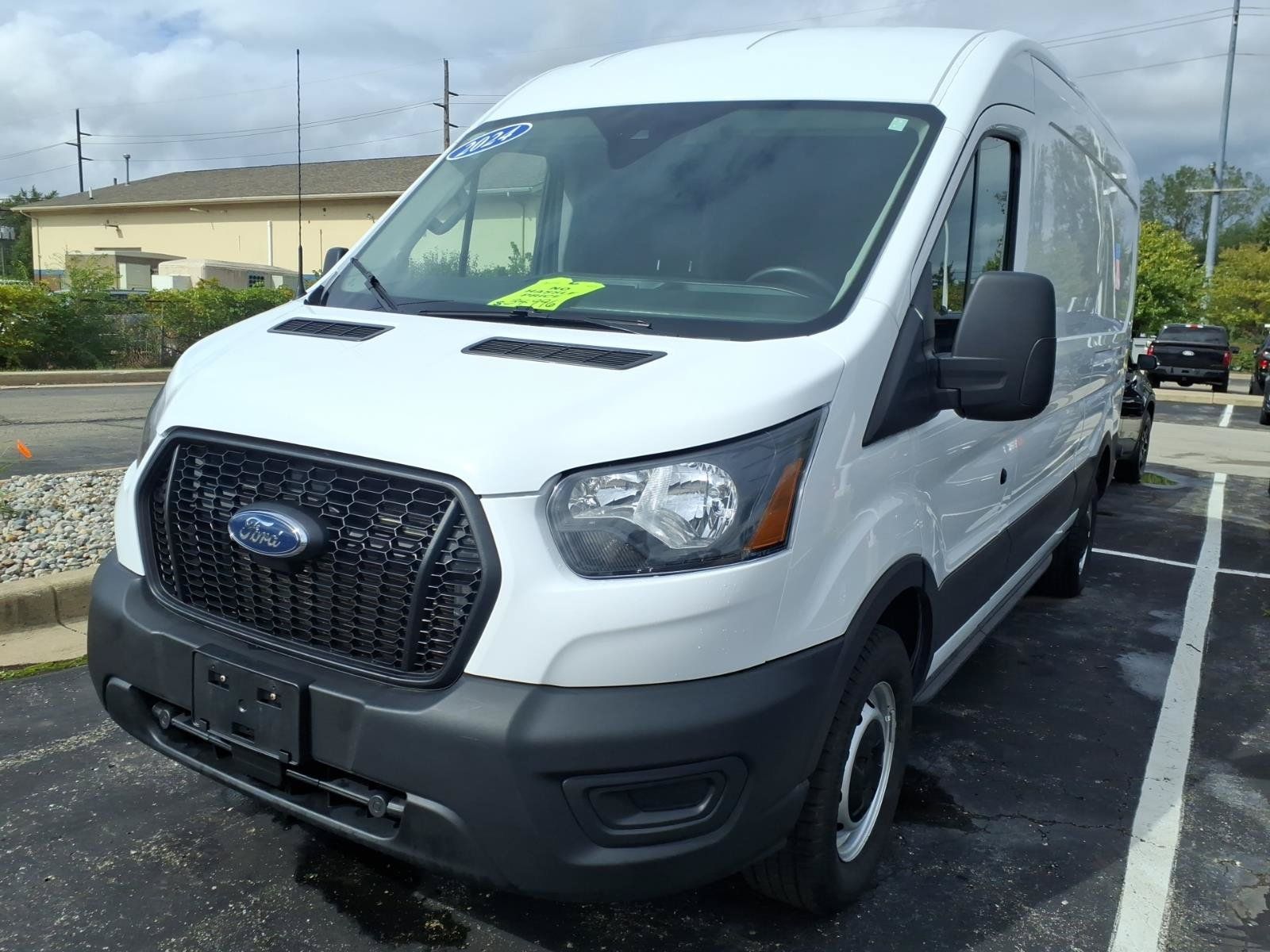 Used 2024 Ford Transit 250 148 Medium Roof w/ Load Area Protection Package RWD image 3
