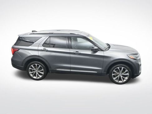 Used 2025 Ford Explorer Platinum w/ Ultimate Package image 27
