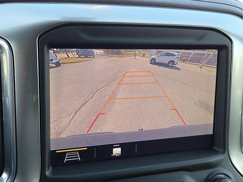 Used 2019 Chevrolet Silverado 1500 RST AWD/4WD image 16