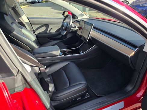 Used 2018 Tesla Model 3 Long Range image 11
