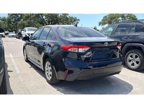 Used 2026 Toyota Corolla LE FWD image 6