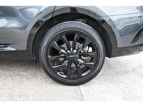 Certified 2023 Kia Sorento SX FWD image 35