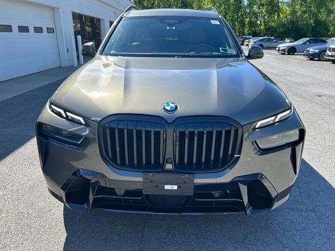 Certified 2025 BMW X7 xDrive40i w/ M Sport Package AWD/4WD image 9