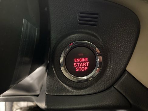 Certified 2025 Subaru Outback Limited image 22